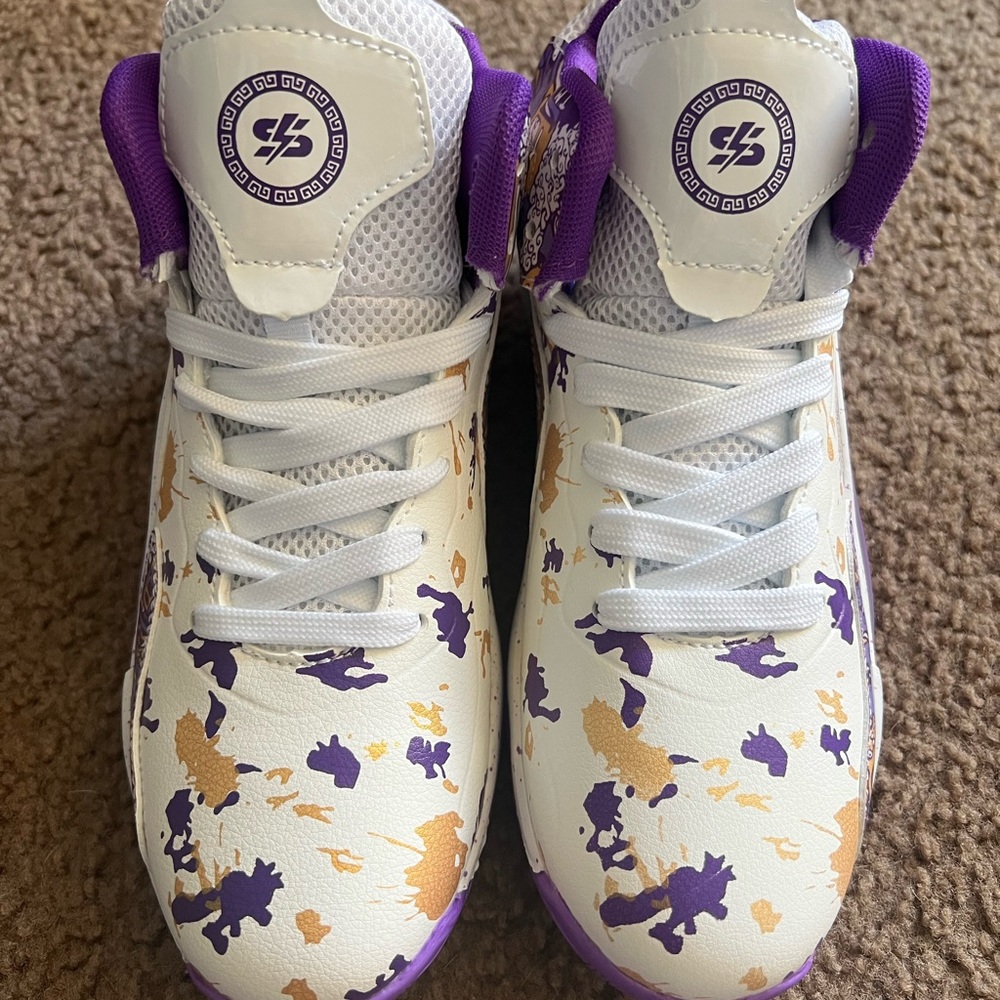Boys White and Purple High-Top Sneakers with Gold Accents big kids sz 5.5